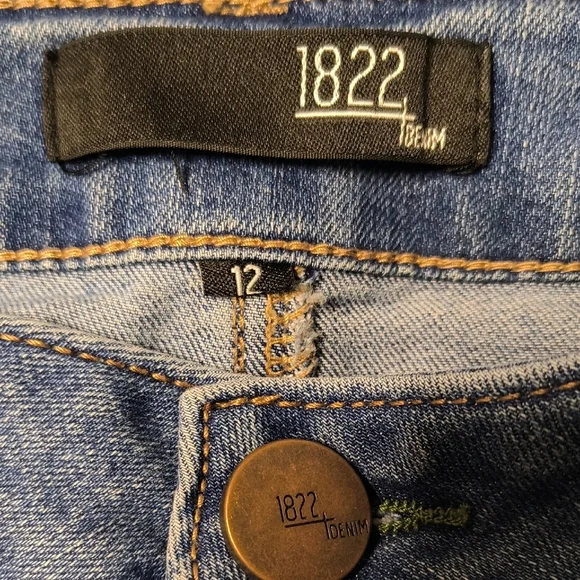 sac966 🧵1822 Adiranna Skinny Stretch Size 12 w/ 27.5" Inseam Light Blue Denim - Picture 3 of 7